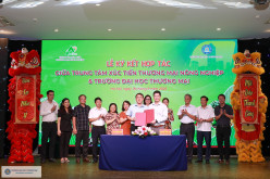 Lễ ký kết Biên bản ghi nhớ hợp tác giữa Trường Đại học Thương mại và Trung tâm Xúc tiến thương mại nông nghiệp